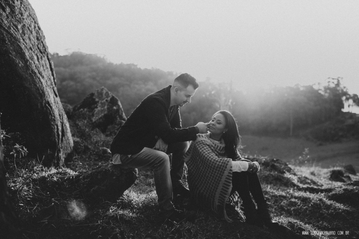 Ensaio em Rio Claro-SP, casal apaixonado, natureza - love, amor, casal, Jonathan Januario, foto, fotografia, Araras, leme, limeira,campinas, São Paulo, folk, lifeStyle, Vsco, montanha, foto na fazenda, morro Cruzeiro do facao Itapira, foto em montanha