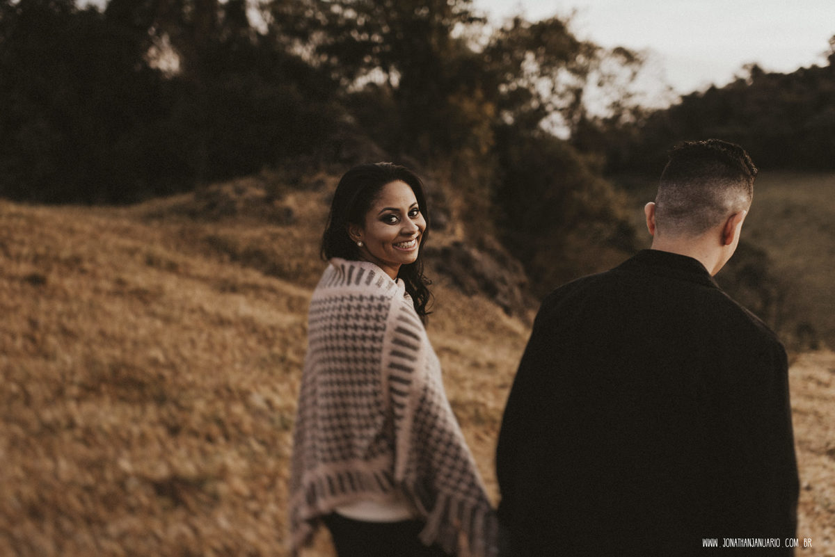 Ensaio em Rio Claro-SP, casal apaixonado, natureza - love, amor, casal, Jonathan Januario, foto, fotografia, Araras, leme, limeira,campinas, São Paulo, folk, lifeStyle, Vsco, montanha, foto na fazenda, morro Cruzeiro do facao Itapira, foto em montanha