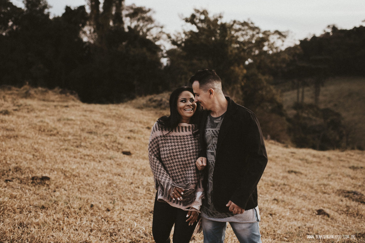 Ensaio em Rio Claro-SP, casal apaixonado, natureza - love, amor, casal, Jonathan Januario, foto, fotografia, Araras, leme, limeira,campinas, São Paulo, folk, lifeStyle, Vsco, montanha, foto na fazenda, morro Cruzeiro do facao Itapira, foto em montanha