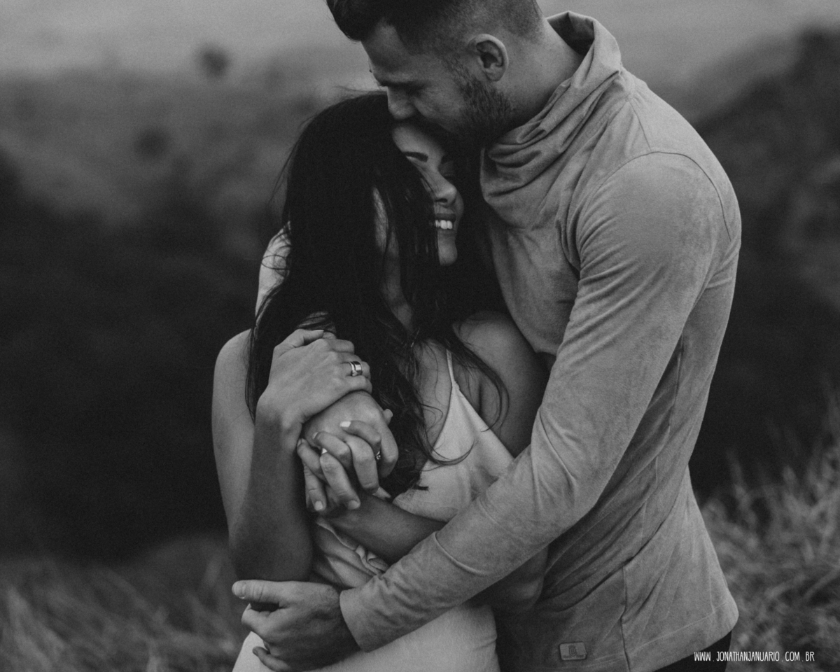 Ensaio em Itirapina, casal apaixonado, natureza, love, amor, casal, Jonathan Januario, foto, fotografia, Araras, Sao Pedro, Analândia, campinas, São Paulo, folk, lifeStyle, Vsco, montanha, foto na fazenda, fandinho futebol, pico do facao, foto em montanha