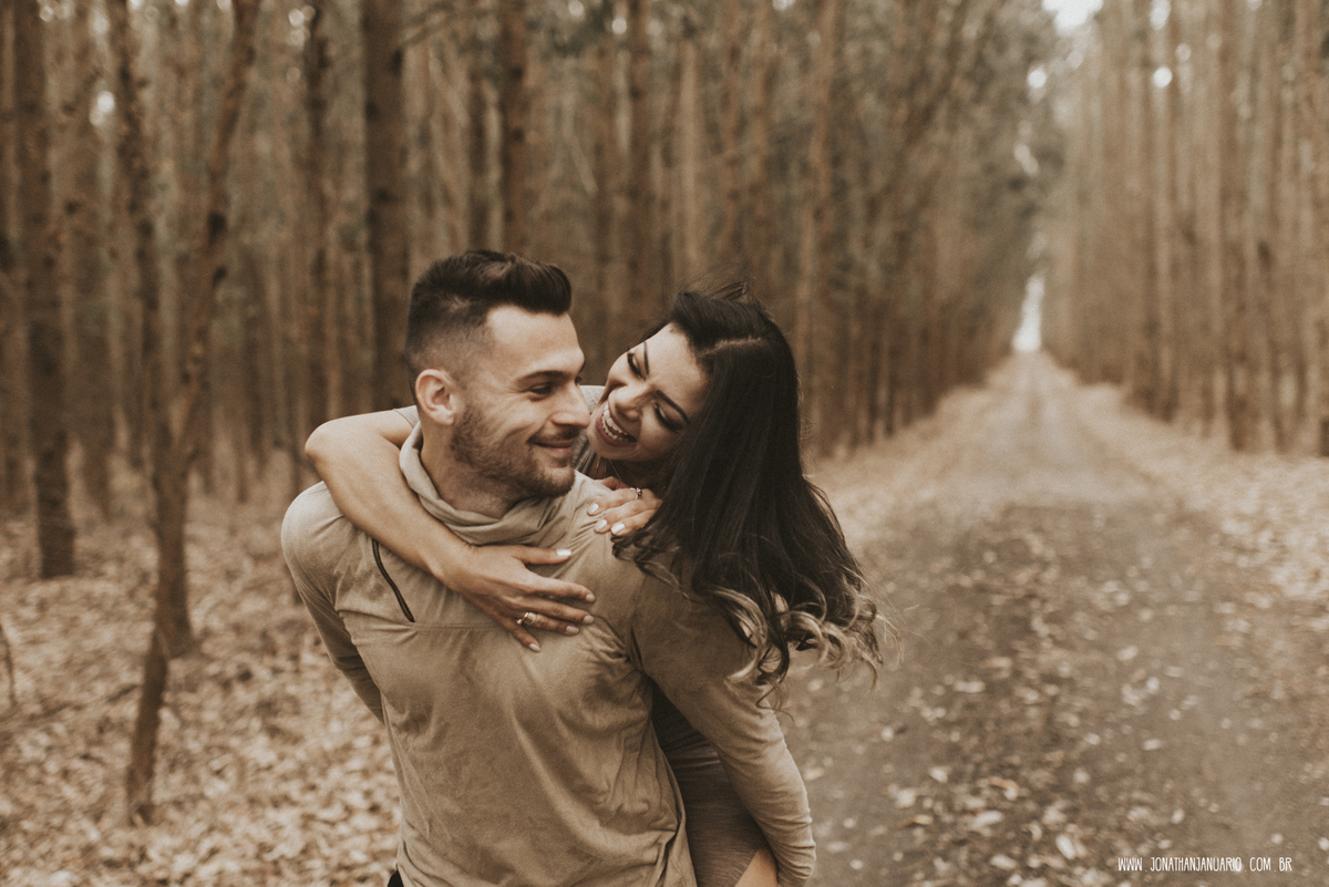Ensaio em Itirapina, casal apaixonado, natureza, love, amor, casal, Jonathan Januario, foto, fotografia, Araras, Sao Pedro, Analândia, campinas, São Paulo, folk, lifeStyle, Vsco, montanha, foto na fazenda, fandinho futebol, pico do facao, foto em montanha
