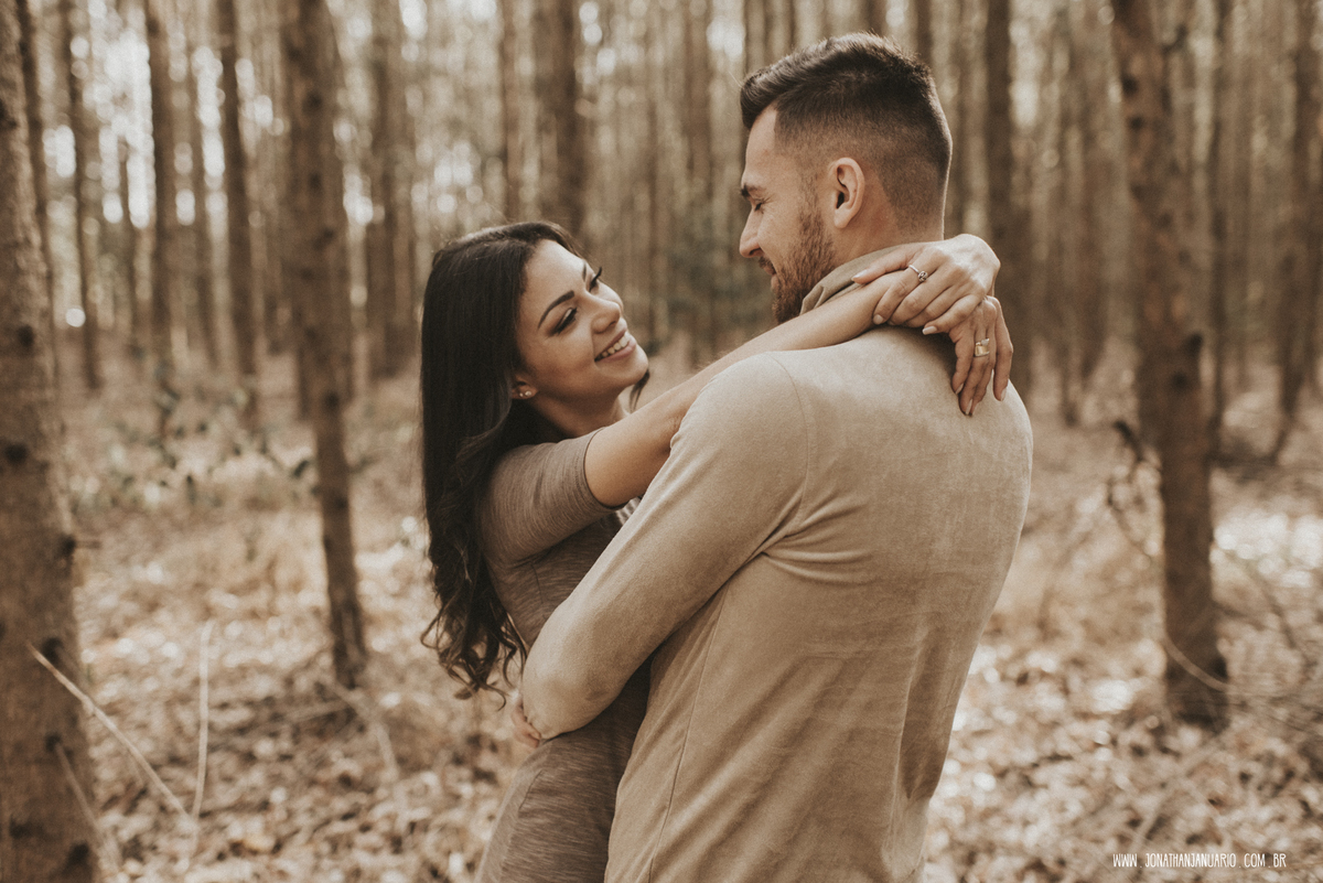 Ensaio em Itirapina, casal apaixonado, natureza, love, amor, casal, Jonathan Januario, foto, fotografia, Araras, Sao Pedro, Analândia, campinas, São Paulo, folk, lifeStyle, Vsco, montanha, foto na fazenda, fandinho futebol, pico do facao, foto em montanha