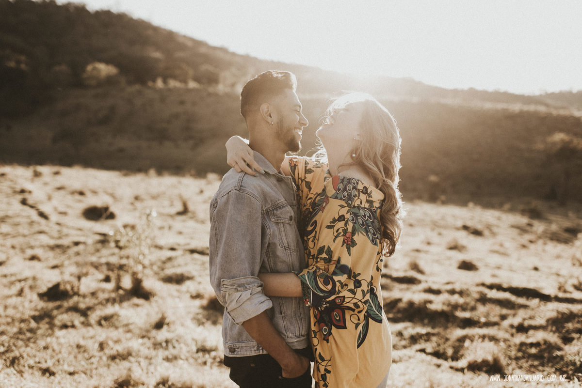 Ensaio em Rio Claro-SP, casal apaixonado, natureza - love, amor, casal, Jonathan Januario, foto, fotografia, Araras, leme, limeira,campinas, São Paulo, folk, lifeStyle, Vsco, montanha, foto fazenda, foto na praia, itapira, foto em montanha, lapis de noiva