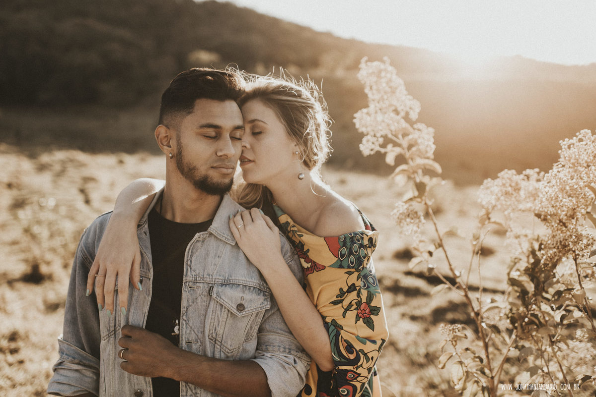 Ensaio em Rio Claro-SP, casal apaixonado, natureza - love, amor, casal, Jonathan Januario, foto, fotografia, Araras, leme, limeira,campinas, São Paulo, folk, lifeStyle, Vsco, montanha, foto fazenda, foto na praia, itapira, foto em montanha, lapis de noiva