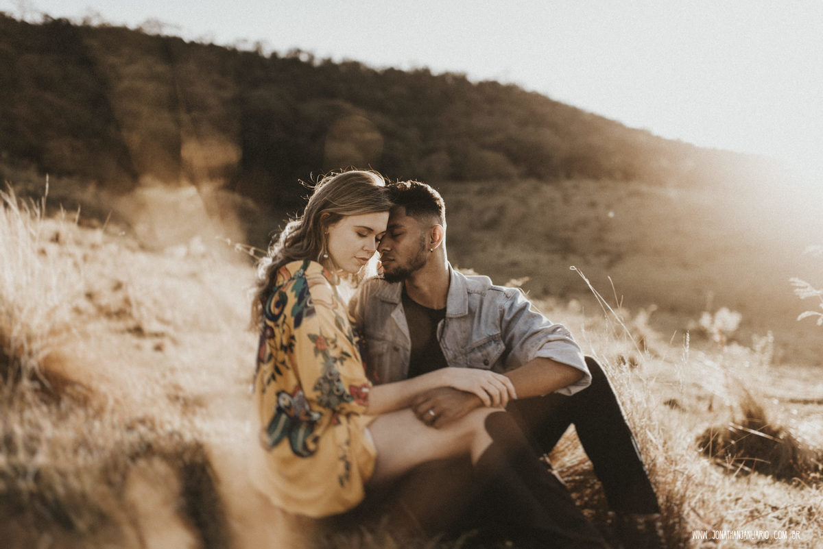 Ensaio em Rio Claro-SP, casal apaixonado, natureza - love, amor, casal, Jonathan Januario, foto, fotografia, Araras, leme, limeira,campinas, São Paulo, folk, lifeStyle, Vsco, montanha, foto fazenda, foto na praia, itapira, foto em montanha, lapis de noiva