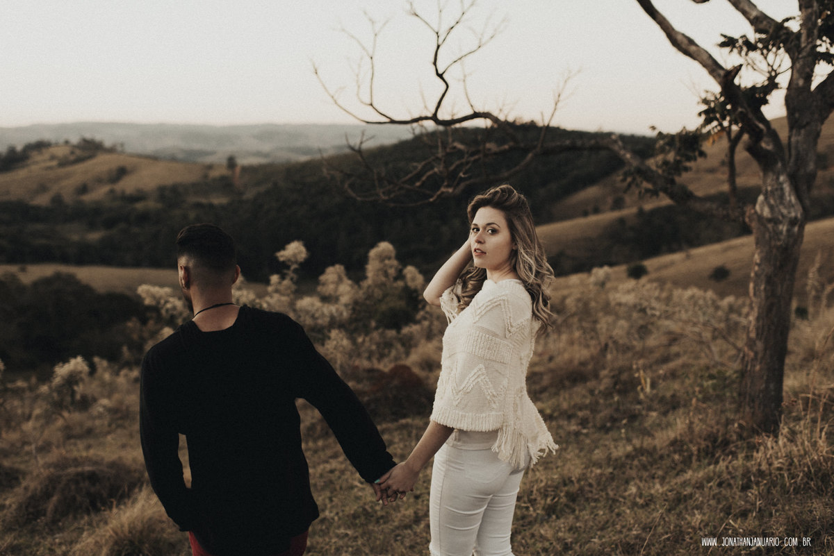 Ensaio em Rio Claro-SP, casal apaixonado, natureza - love, amor, casal, Jonathan Januario, foto, fotografia, Araras, leme, limeira,campinas, São Paulo, folk, lifeStyle, Vsco, montanha, foto fazenda, foto na praia, itapira, foto em montanha, lapis de noiva