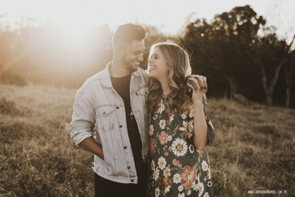 Ensaio em Rio Claro-SP, casal apaixonado, natureza - love, amor, casal, Jonathan Januario, foto, fotografia, Araras, leme, limeira,campinas, São Paulo, folk, lifeStyle, Vsco, montanha, foto fazenda, foto na praia, itapira, foto em montanha, lapis de noiva