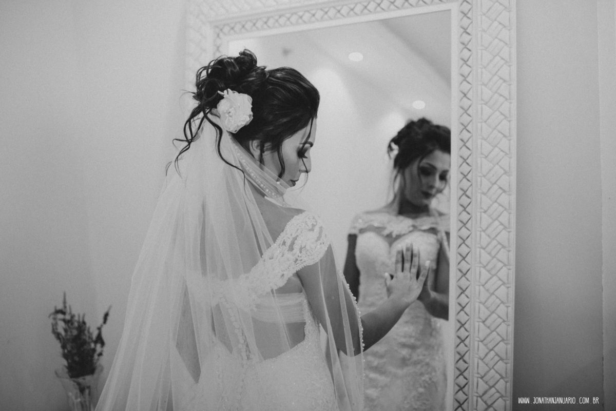  casal apaixonado, natureza, love, amor, Jonathan Januario, foto, fotografia, Araras, leme, limeira,campinas, São Paulo, Rio claro, folk, lifeStyle, montanha, foto na fazenda, casamento de dia, noiva, vestido de noiva, vestida pra casar, lápis de noiva