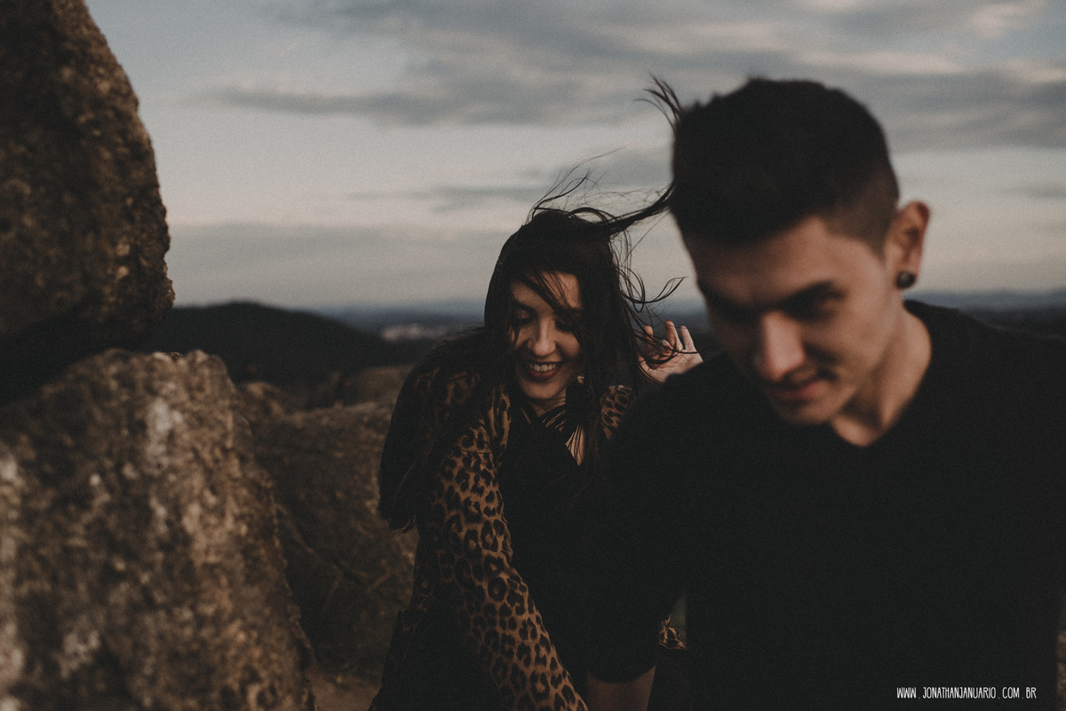 Ensaio em Rio Claro-SP, casal apaixonado, natureza - love, amor, casal, Jonathan Januario, foto, fotografia, Araras, leme, limeira,campinas, São Paulo, folk, lifeStyle, Vsco, montanha, foto na fazenda, pico olho d’agua, Mariporã, foto em montanha