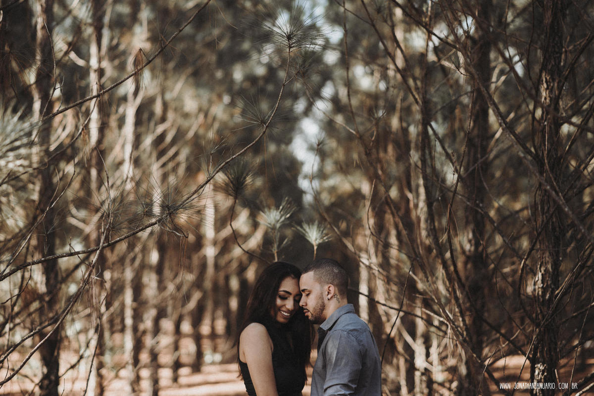Ensaio em Rio Claro-SP, casal apaixonado, natureza - love, amor, casal, Jonathan Januario, foto, fotografia, Araras, leme, limeira,campinas, São Paulo, folk, lifeStyle, Vsco, montanha, foto na fazenda, pico olho d’agua, itirapina, represa do broa