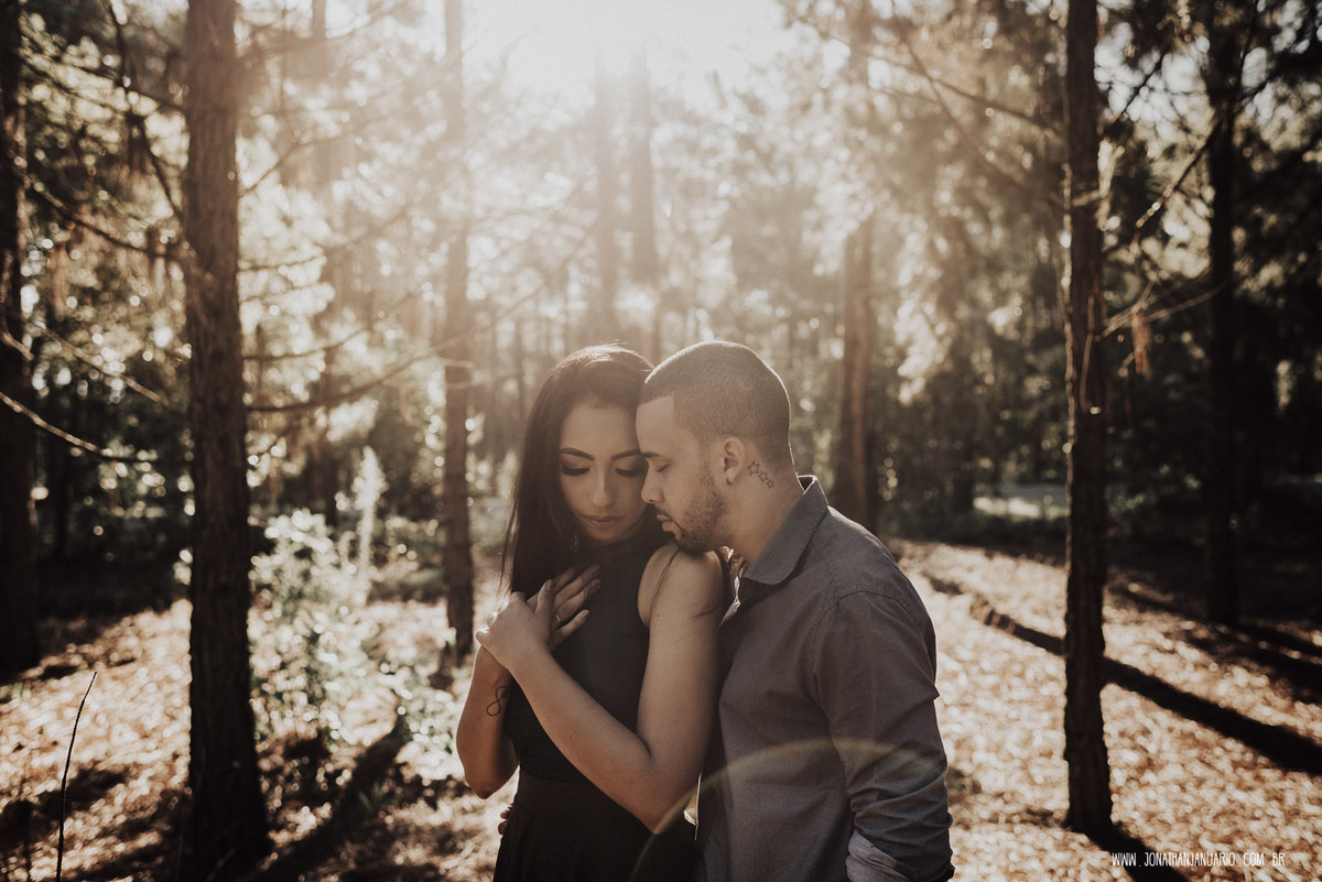 Ensaio em Rio Claro-SP, casal apaixonado, natureza - love, amor, casal, Jonathan Januario, foto, fotografia, Araras, leme, limeira,campinas, São Paulo, folk, lifeStyle, Vsco, montanha, foto na fazenda, pico olho d’agua, itirapina, represa do broa
