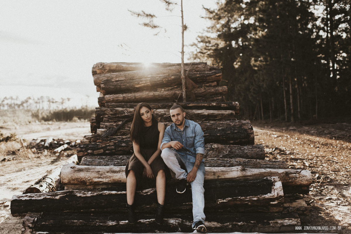 Ensaio em Rio Claro-SP, casal apaixonado, natureza - love, amor, casal, Jonathan Januario, foto, fotografia, Araras, leme, limeira,campinas, São Paulo, folk, lifeStyle, Vsco, montanha, foto na fazenda, pico olho d’agua, itirapina, represa do broa