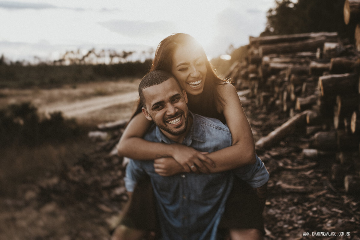 Ensaio em Rio Claro-SP, casal apaixonado, natureza - love, amor, casal, Jonathan Januario, foto, fotografia, Araras, leme, limeira,campinas, São Paulo, folk, lifeStyle, Vsco, montanha, foto na fazenda, pico olho d’agua, itirapina, represa do broa