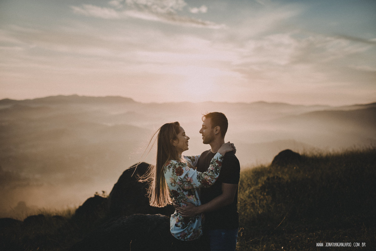Ensaio em Rio Claro-SP, casal apaixonado, natureza - love, amor, casal, Jonathan Januario, foto, fotografia, Araras, leme, limeira,campinas, São Paulo, folk, lifeStyle, Vsco, montanha, foto na fazenda, pico olho d’agua, Mariporã, foto em montanha