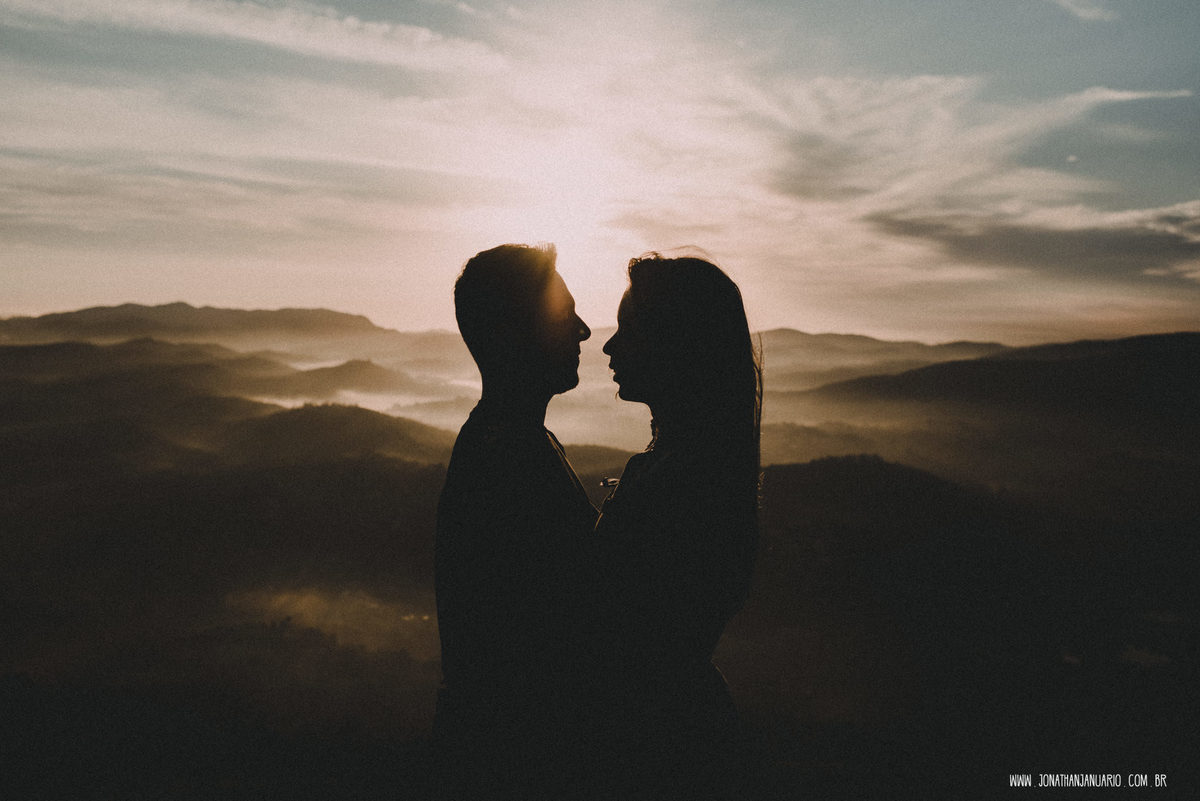 Ensaio em Rio Claro-SP, casal apaixonado, natureza - love, amor, casal, Jonathan Januario, foto, fotografia, Araras, leme, limeira,campinas, São Paulo, folk, lifeStyle, Vsco, montanha, foto na fazenda, pico olho d’agua, Mariporã, foto em montanha