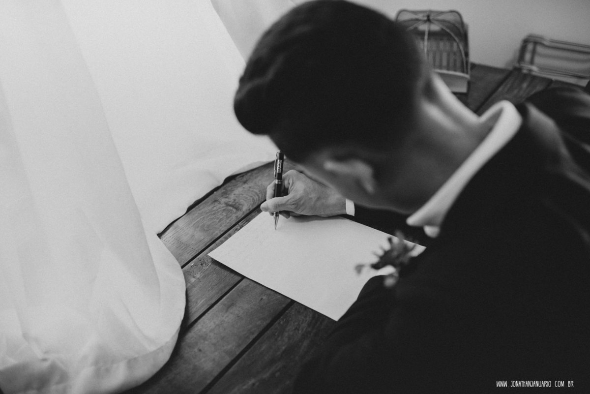 casal apaixonado, natureza, love, amor, Jonathan Januario, foto, fotografia, Araras, leme, limeira,campinas, São Paulo, Rio claro, folk, lifeStyle, montanha, foto na fazenda, casamento de dia, noiva, vestido de noiva, vestida pra casar, lápis de noiva