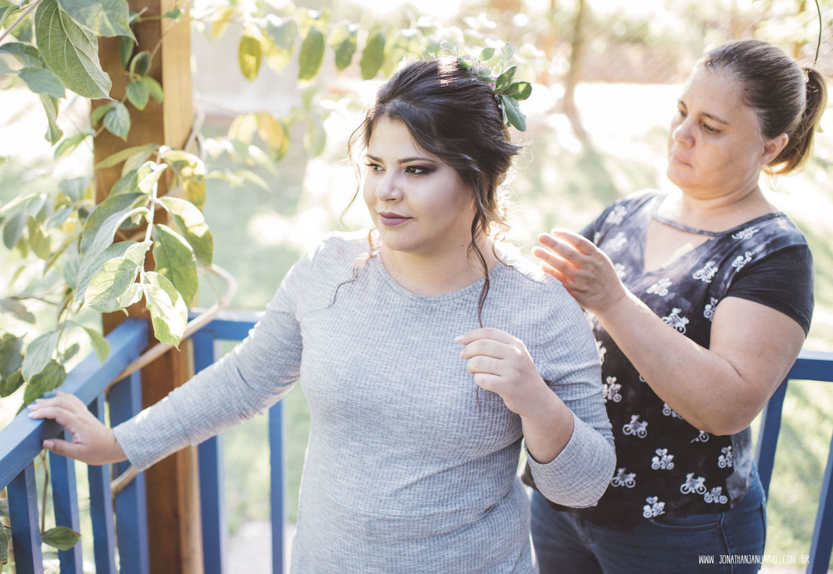 casal apaixonado, natureza, love, amor, Jonathan Januario, foto, fotografia, Araras, leme, limeira,campinas, São Paulo, Rio claro, folk, lifeStyle, montanha, foto na fazenda, casamento de dia, noiva, vestido de noiva, vestida pra casar, lápis de noiva