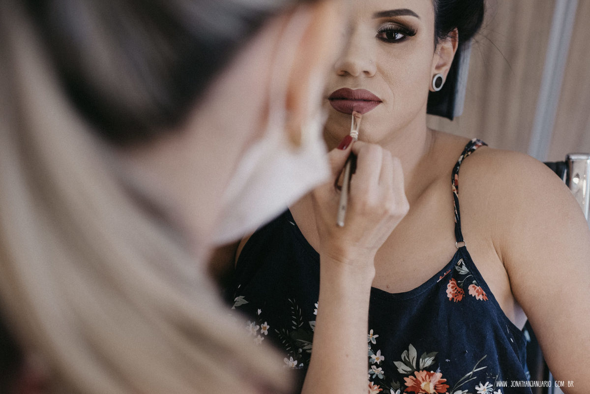  casal apaixonado, natureza, love, amor, Jonathan Januario, foto, fotografia, Araras, leme, limeira,campinas, São Paulo, Rio claro, folk, lifeStyle, montanha, foto na fazenda, casamento de dia, noiva, vestido de noiva, vestida pra casar, lápis de noiva