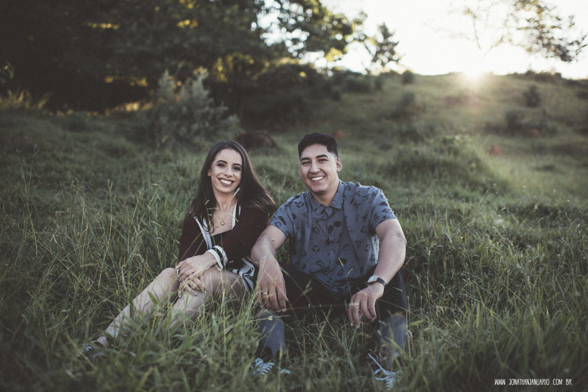 Ensaio em Itirapina, casal apaixonado, natureza - love, amor, casal, Jonathan Januario, foto, fotografia, Araras, leme, limeira,campinas, São Paulo, folk, lifeStyle, Vsco, montanha, foto na fazenda, pico do cruzeiro do sul, Mariporã, foto em montanha