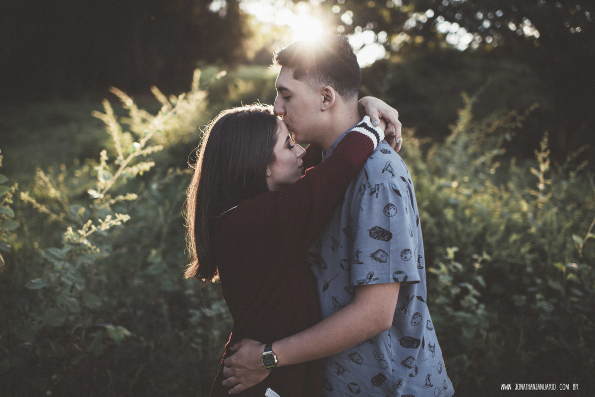 Ensaio em Itirapina, casal apaixonado, natureza - love, amor, casal, Jonathan Januario, foto, fotografia, Araras, leme, limeira,campinas, São Paulo, folk, lifeStyle, Vsco, montanha, foto na fazenda, pico do cruzeiro do sul, Mariporã, foto em montanha