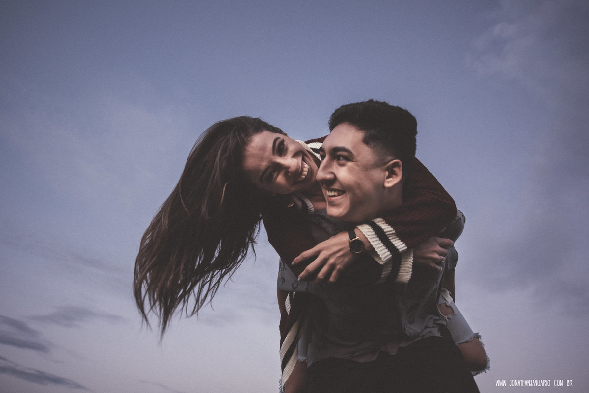 Ensaio em Itirapina, casal apaixonado, natureza - love, amor, casal, Jonathan Januario, foto, fotografia, Araras, leme, limeira,campinas, São Paulo, folk, lifeStyle, Vsco, montanha, foto na fazenda, pico do cruzeiro do sul, Mariporã, foto em montanha