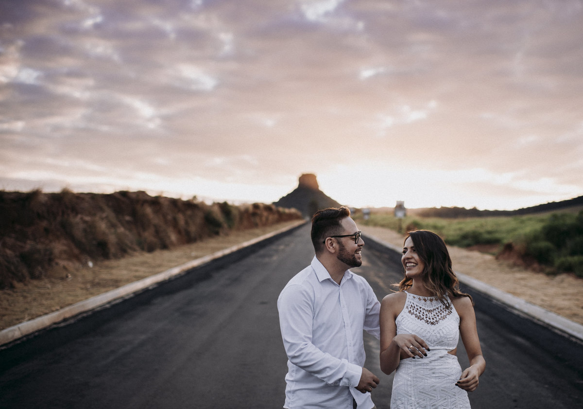 Ensaio em Rio Claro-SP, casal apaixonado, natureza - love, amor, casal, Jonathan Januario, foto, fotografia, Araras, leme, limeira,campinas, São Paulo, folk, lifeStyle, Vsco, montanha, foto na fazenda, foto em montanha, Analandia, morro do cuscuzeiro