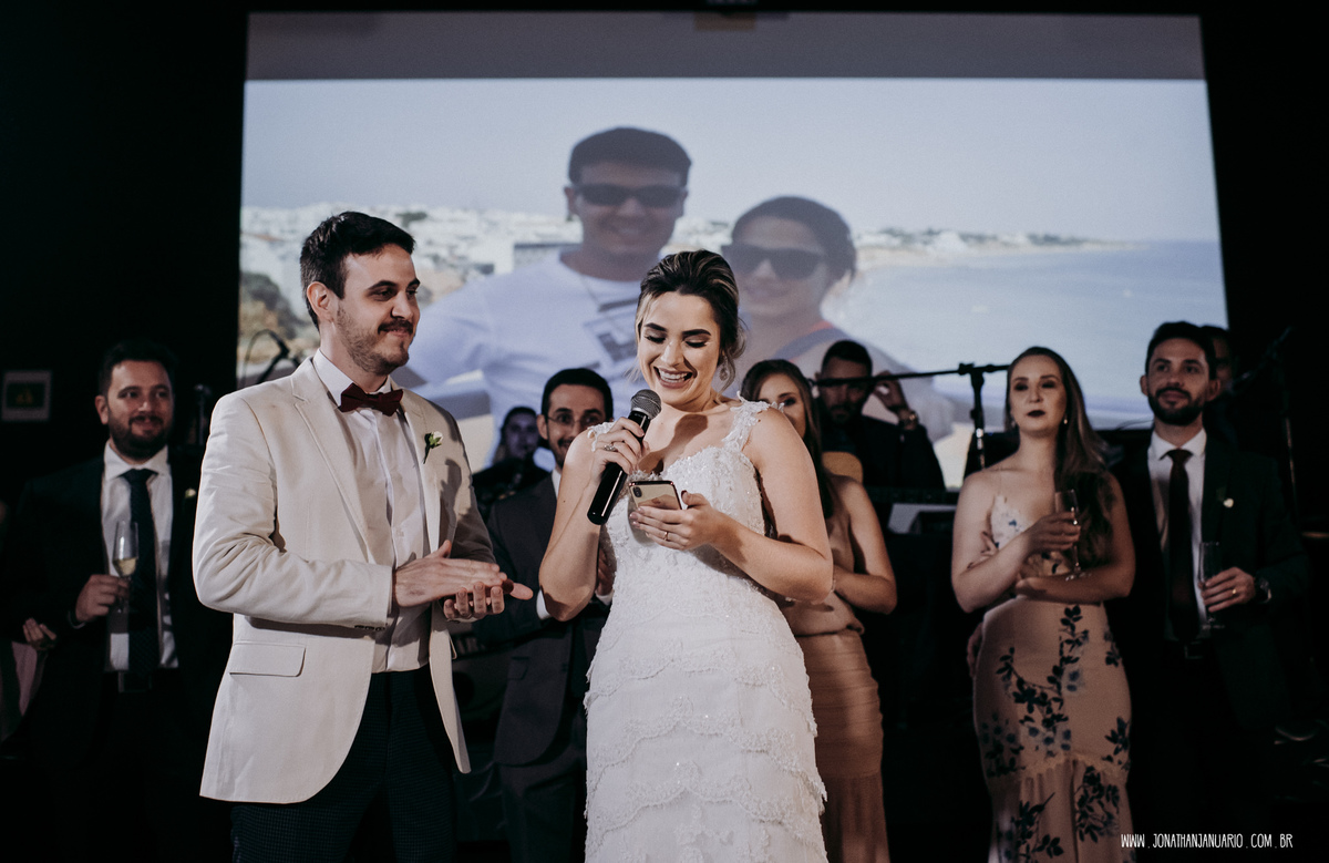 casal de medicos, medicos, Jonathan Januario, foto, fotografia, Araras, leme, limeira,campinas, São Paulo, Rio claro, lifeStyle, foto na fazenda, casamento de noite, noiva, vestido de noiva, vestida pra casar, lápis de noiva, casamento chique, igreja