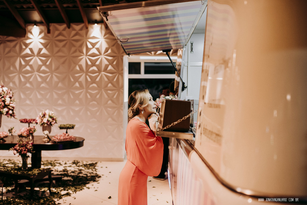 casal de medicos, medicos, Jonathan Januario, foto, fotografia, Araras, leme, limeira,campinas, São Paulo, Rio claro, lifeStyle, foto na fazenda, casamento de noite, noiva, vestido de noiva, vestida pra casar, lápis de noiva, casamento chique, igreja