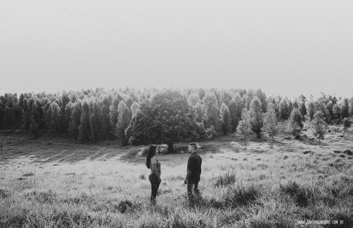Ensaio em Rio Claro-SP, casal apaixonado, natureza - love, amor, casal, Jonathan Januario, foto, fotografia, Araras, leme, limeira,campinas, São Paulo, folk, lifeStyle, Vsco, montanha, morro do cruzeiro, Minas pico olho d’agua, Itirapina, foto em montanha