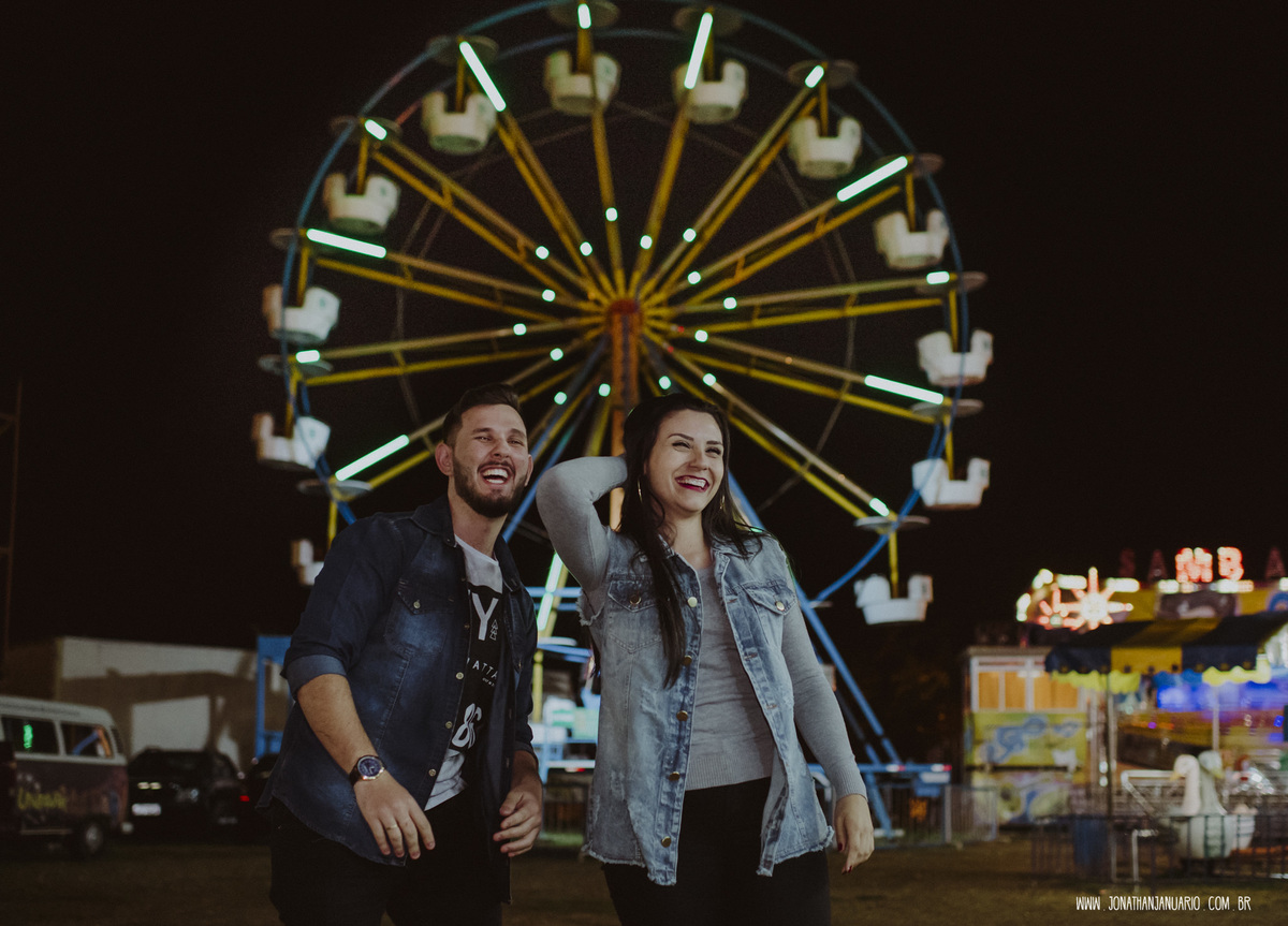 Ensaio em Rio Claro-SP, casal apaixonado, love, amor, casal, Jonathan Januario, foto, fotografia, Araras, leme, limeira,campinas, São Paulo, folk, lifeStyle, Vsco, jaguariuna, foto no parque de diversao, Hopi Hari, parquinho, casal montanha russa 