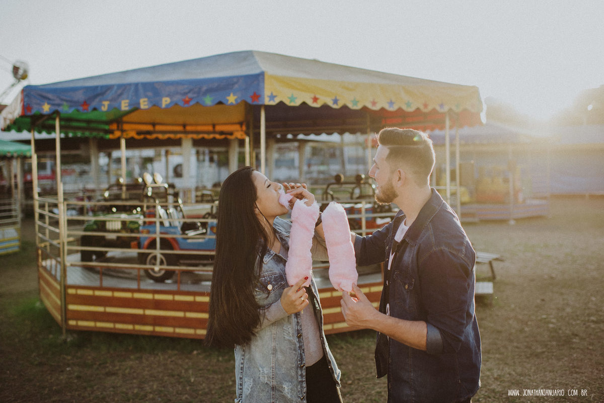 Ensaio em Rio Claro-SP, casal apaixonado, love, amor, casal, Jonathan Januario, foto, fotografia, Araras, leme, limeira,campinas, São Paulo, folk, lifeStyle, Vsco, jaguariuna, foto no parque de diversao, Hopi Hari, parquinho, casal montanha russa 