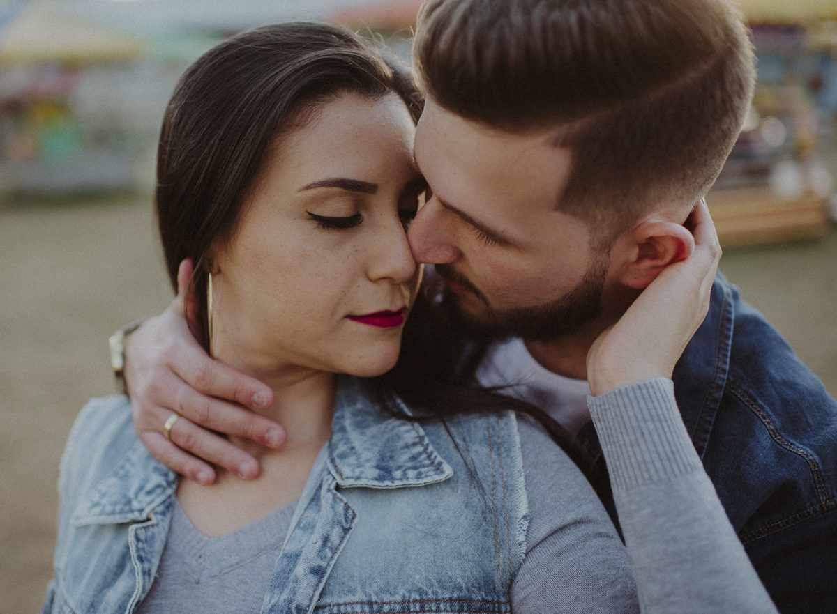 Ensaio em Rio Claro-SP, casal apaixonado, love, amor, casal, Jonathan Januario, foto, fotografia, Araras, leme, limeira,campinas, São Paulo, folk, lifeStyle, Vsco, jaguariuna, foto no parque de diversao, Hopi Hari, parquinho, casal montanha russa 