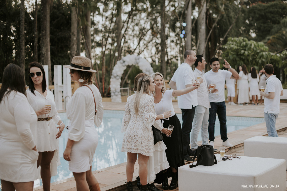 love, amor, Jonathan Januario, foto, fotografia, Araras, leme, limeira,campinas, São Paulo, 15 anos, funk, noivinha, novinha dançando, funk pesado, aniversario 15 anos, Fritz araras, debutante, festa chique, bebida