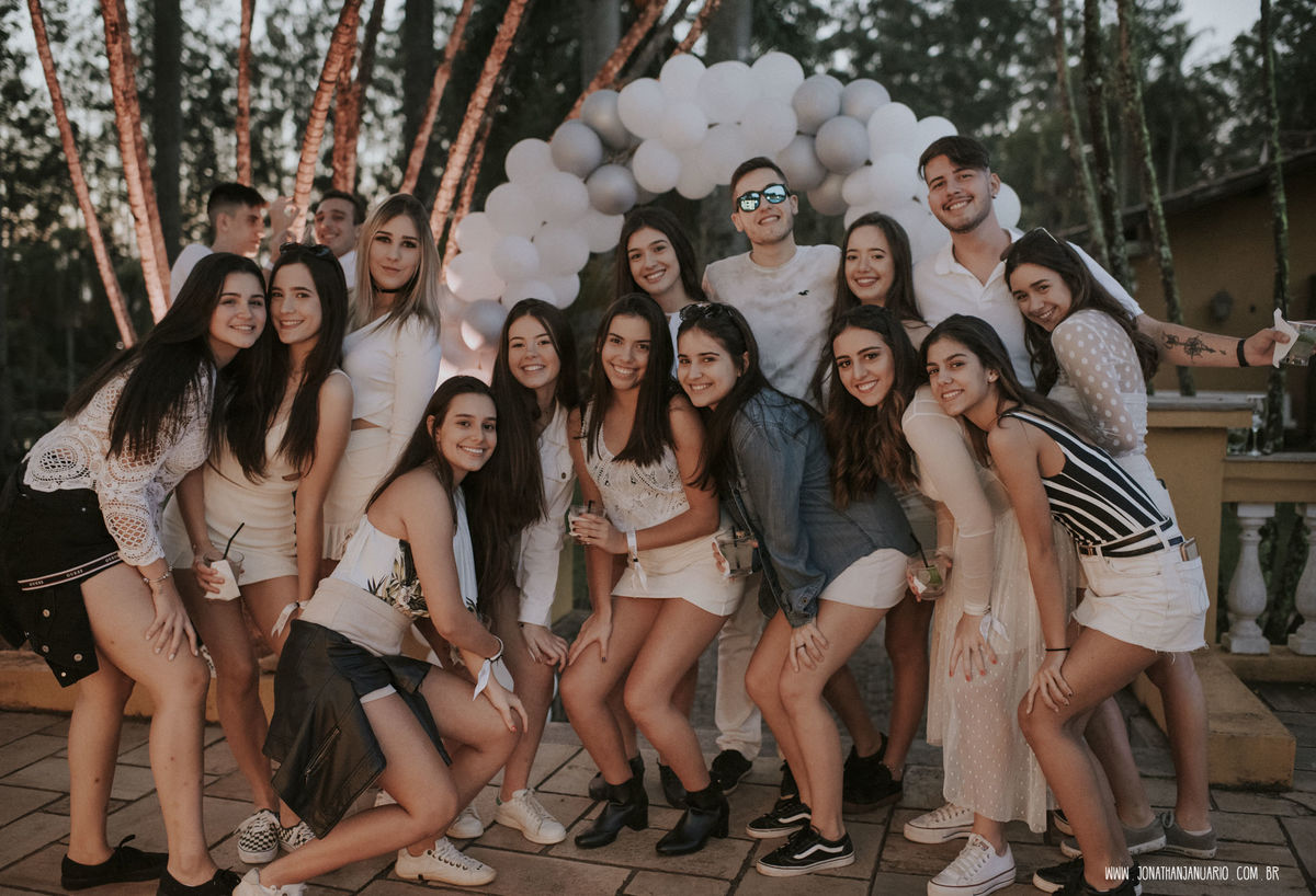 love, amor, Jonathan Januario, foto, fotografia, Araras, leme, limeira,campinas, São Paulo, 15 anos, funk, noivinha, novinha dançando, funk pesado, aniversario 15 anos, Fritz araras, debutante, festa chique, bebida