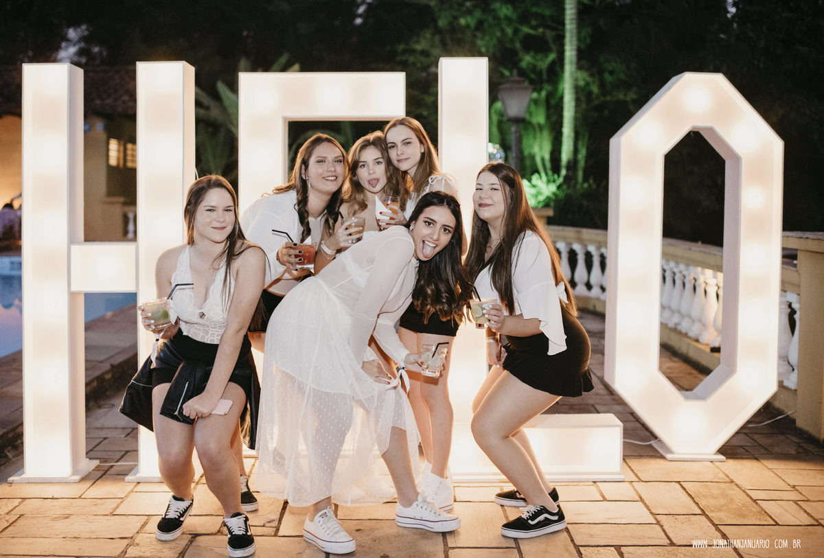 love, amor, Jonathan Januario, foto, fotografia, Araras, leme, limeira,campinas, São Paulo, 15 anos, funk, noivinha, novinha dançando, funk pesado, aniversario 15 anos, Fritz araras, debutante, festa chique, bebida