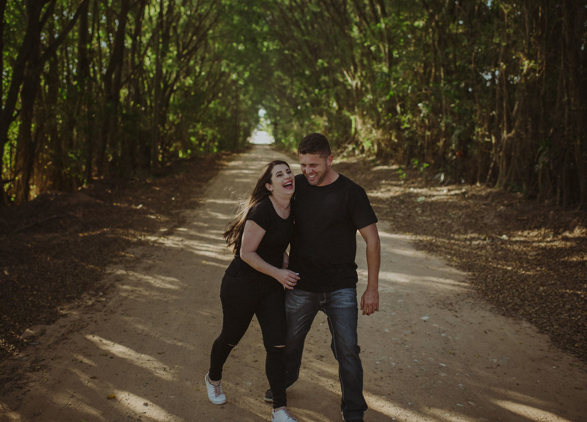 Ensaio em Rio Claro-SP, casal apaixonado, natureza - love, amor, casal, Jonathan Januario, foto, fotografia, Araras, leme, limeira,campinas, São Paulo, folk, lifeStyle, Vsco, montanha, foto na fazenda, holambra, cidade das flores, casinhas coloridas