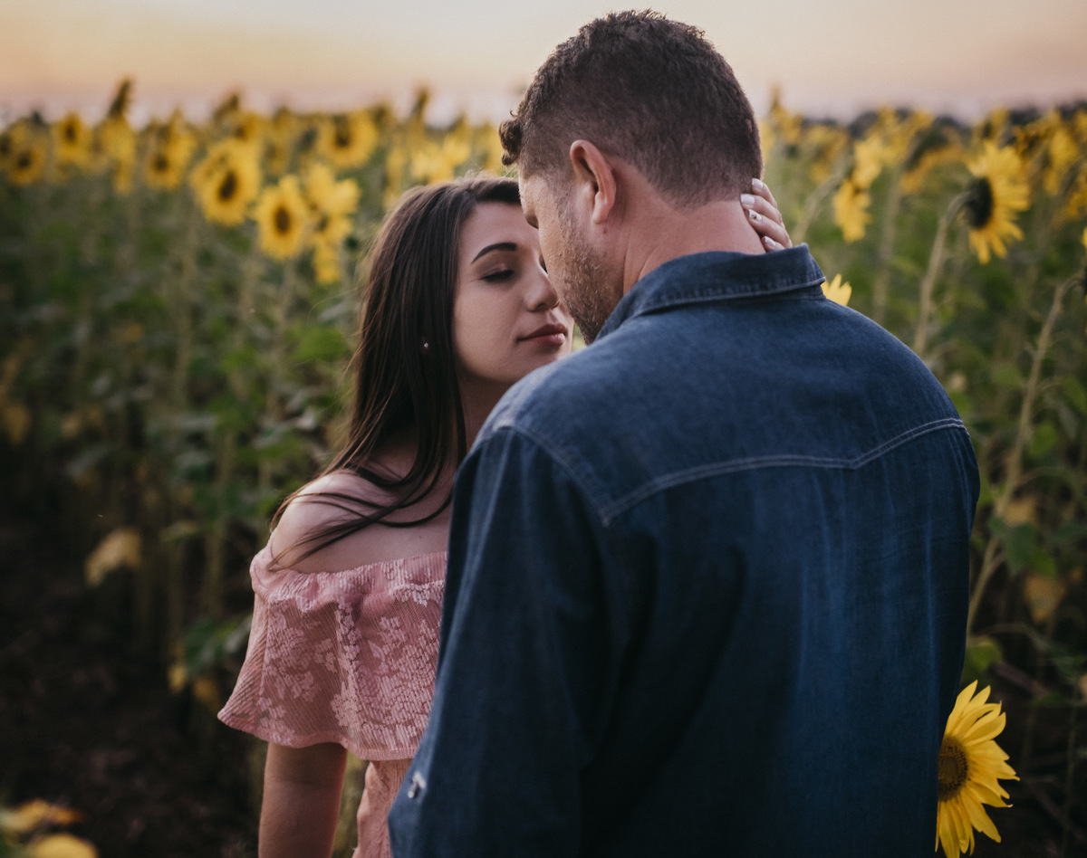 Ensaio em Rio Claro-SP, casal apaixonado, natureza - love, amor, casal, Jonathan Januario, foto, fotografia, Araras, leme, limeira,campinas, São Paulo, folk, lifeStyle, Vsco, montanha, foto na fazenda, holambra, cidade das flores, casinhas coloridas