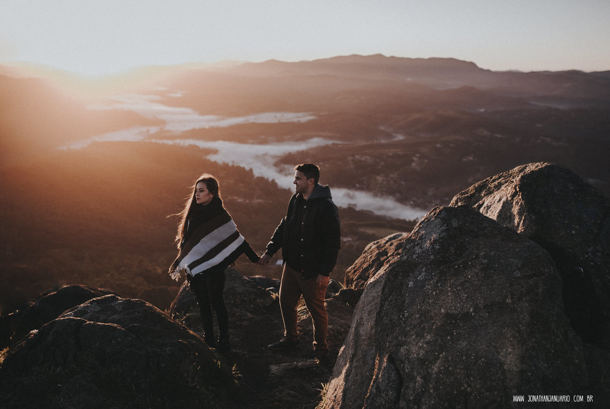 Ensaio em Rio Claro-SP, casal apaixonado, natureza - love, amor, casal, Jonathan Januario, foto, fotografia, Araras, leme, limeira,campinas, São Paulo, folk, lifeStyle, Vsco, montanha, foto na fazenda, pico olho d’agua, Mariporã, foto em montanha
