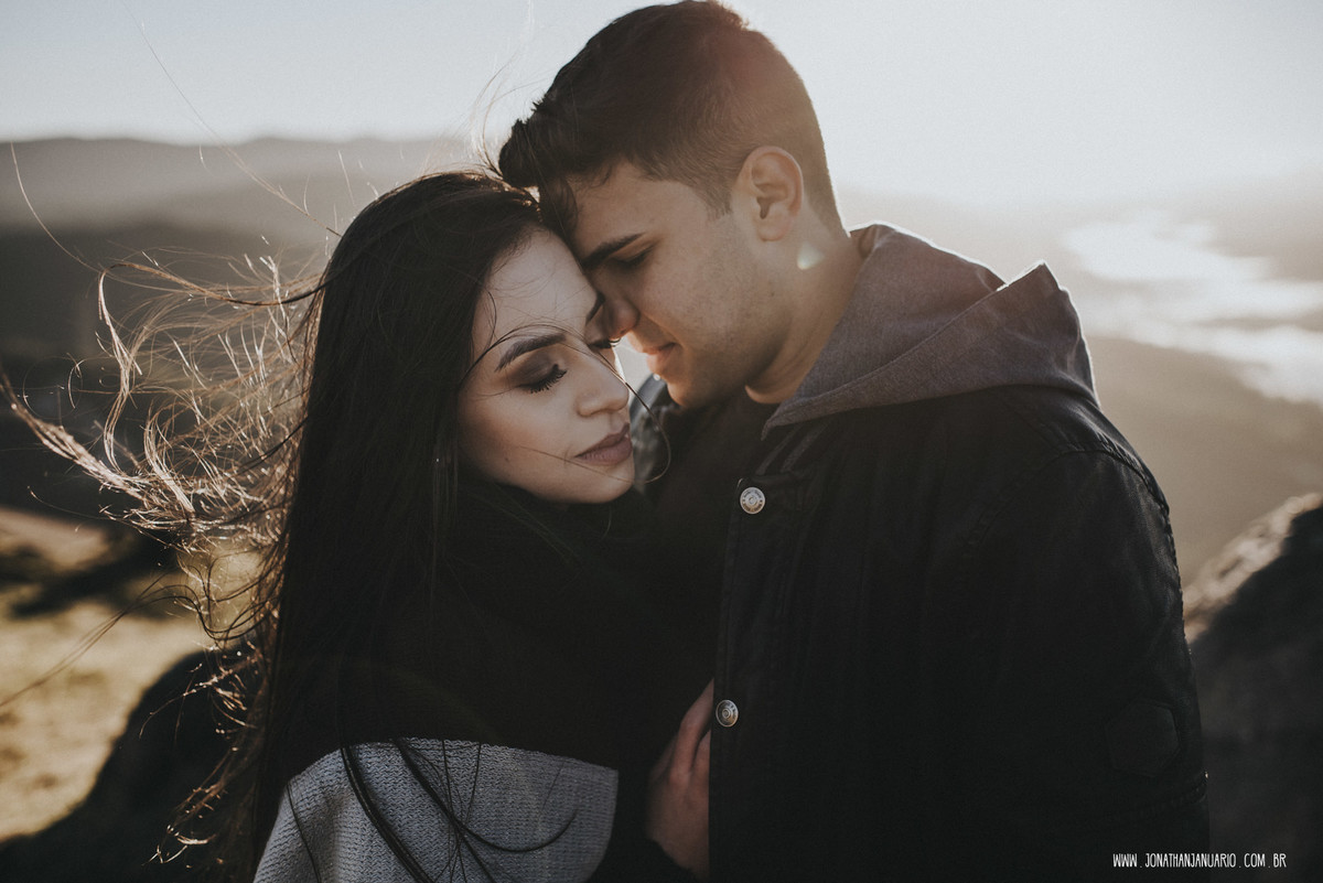 Ensaio em Rio Claro-SP, casal apaixonado, natureza - love, amor, casal, Jonathan Januario, foto, fotografia, Araras, leme, limeira,campinas, São Paulo, folk, lifeStyle, Vsco, montanha, foto na fazenda, pico olho d’agua, Mariporã, foto em montanha
