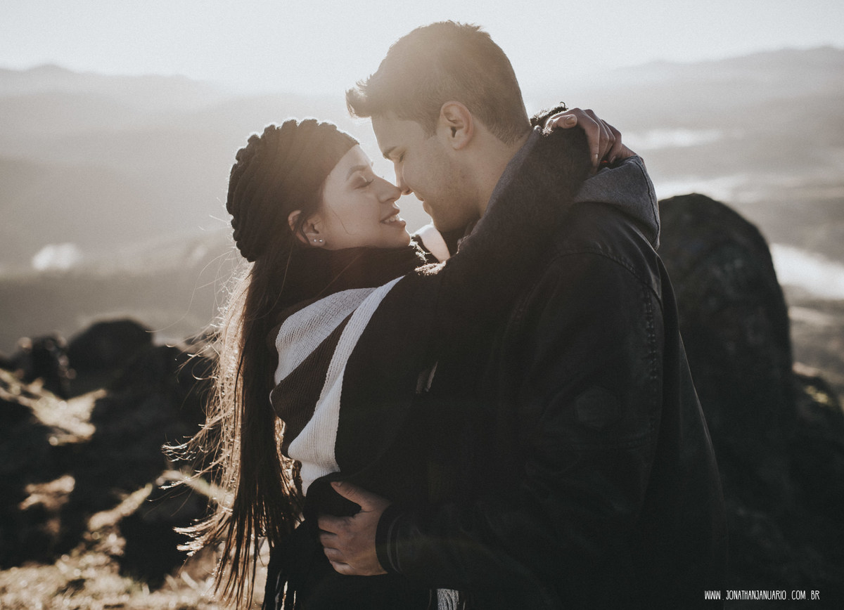 Ensaio em Rio Claro-SP, casal apaixonado, natureza - love, amor, casal, Jonathan Januario, foto, fotografia, Araras, leme, limeira,campinas, São Paulo, folk, lifeStyle, Vsco, montanha, foto na fazenda, pico olho d’agua, Mariporã, foto em montanha