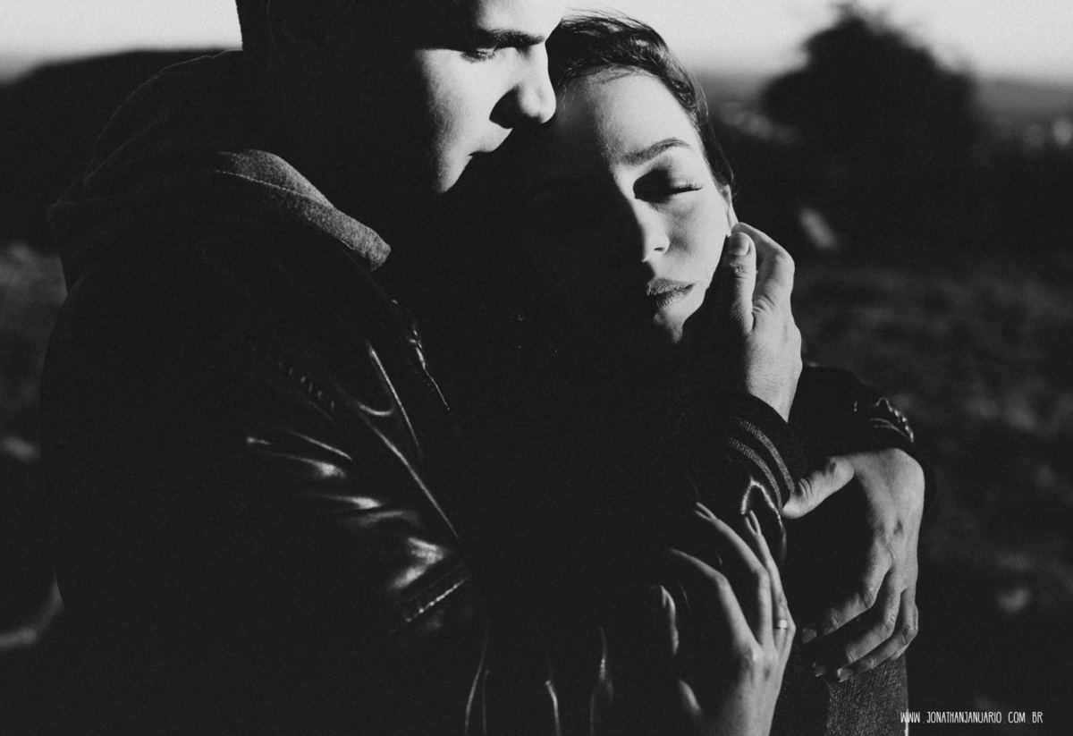 Ensaio em Rio Claro-SP, casal apaixonado, natureza - love, amor, casal, Jonathan Januario, foto, fotografia, Araras, leme, limeira,campinas, São Paulo, folk, lifeStyle, Vsco, montanha, foto na fazenda, pico olho d’agua, Mariporã, foto em montanha
