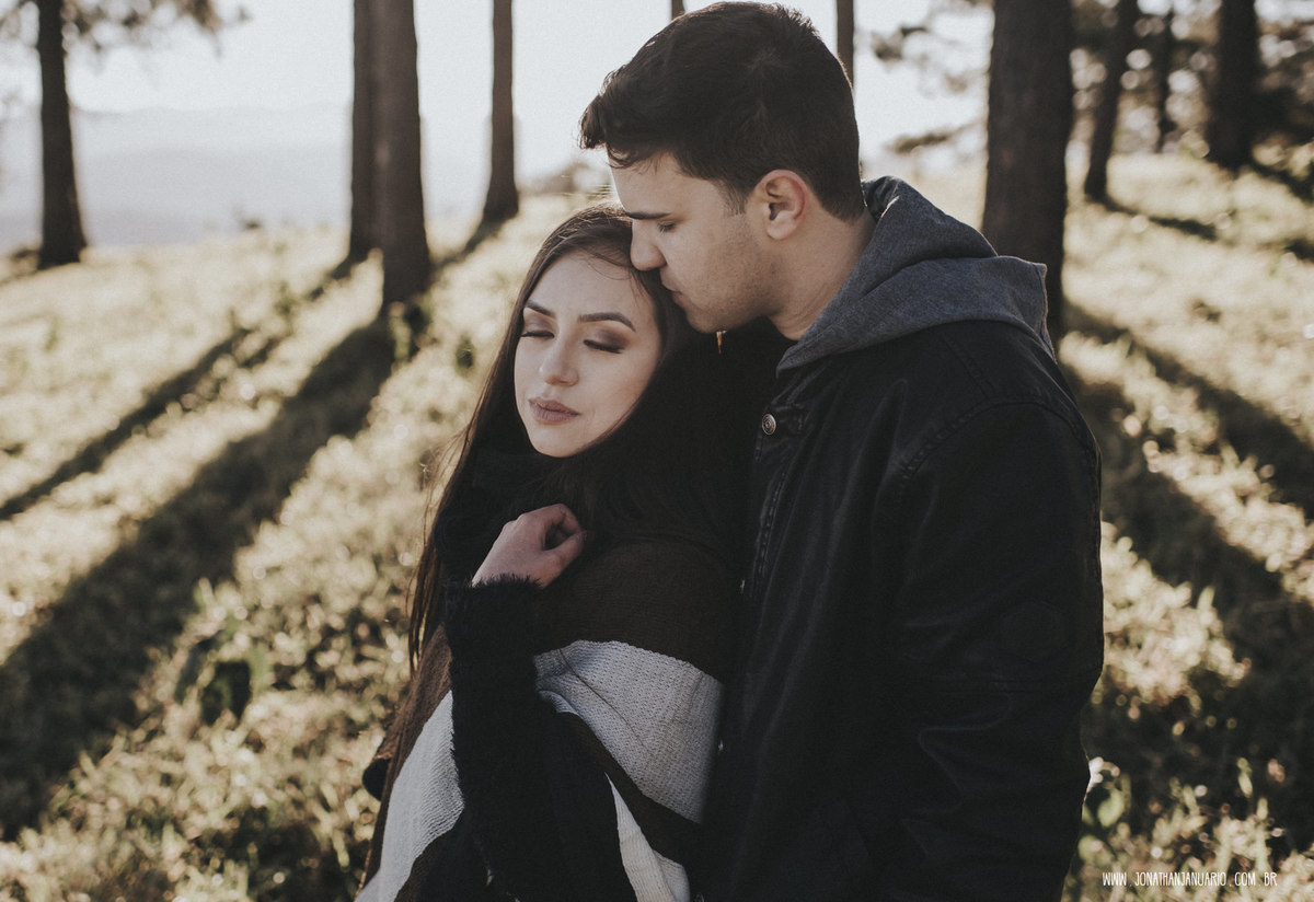 Ensaio em Rio Claro-SP, casal apaixonado, natureza - love, amor, casal, Jonathan Januario, foto, fotografia, Araras, leme, limeira,campinas, São Paulo, folk, lifeStyle, Vsco, montanha, foto na fazenda, pico olho d’agua, Mariporã, foto em montanha