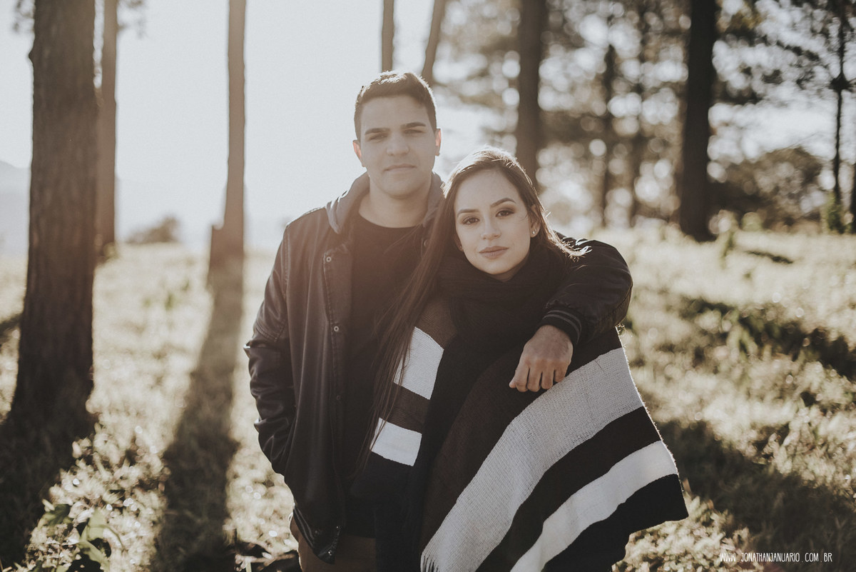 Ensaio em Rio Claro-SP, casal apaixonado, natureza - love, amor, casal, Jonathan Januario, foto, fotografia, Araras, leme, limeira,campinas, São Paulo, folk, lifeStyle, Vsco, montanha, foto na fazenda, pico olho d’agua, Mariporã, foto em montanha