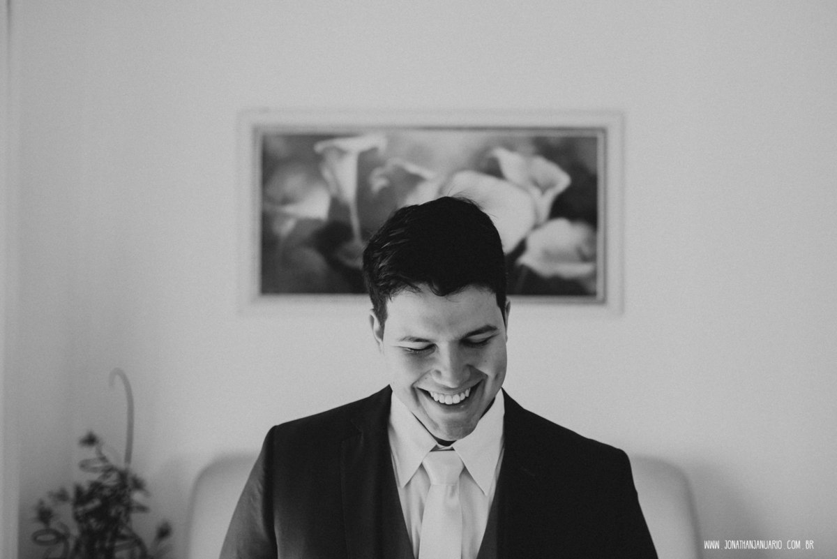 casal apaixonado, natureza, love, amor, Jonathan Januario, foto, fotografia, Araras, leme, limeira,campinas, São Paulo, Rio claro, folk, lifeStyle, montanha, foto na fazenda, casamento de dia, noiva, vestido de noiva, vestida pra casar, lápis de noiva