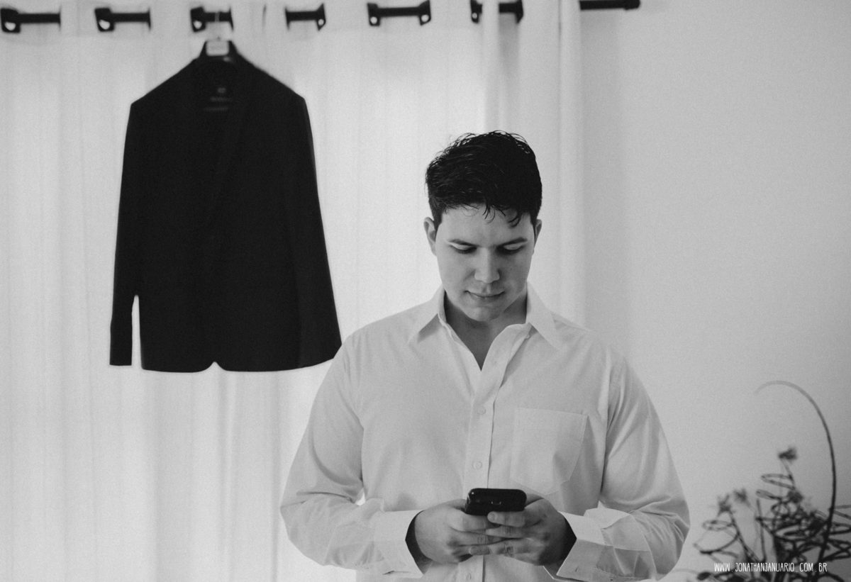 casal apaixonado, natureza, love, amor, Jonathan Januario, foto, fotografia, Araras, leme, limeira,campinas, São Paulo, Rio claro, folk, lifeStyle, montanha, foto na fazenda, casamento de dia, noiva, vestido de noiva, vestida pra casar, lápis de noiva