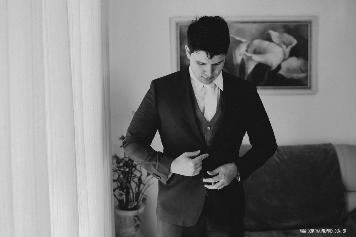 casal apaixonado, natureza, love, amor, Jonathan Januario, foto, fotografia, Araras, leme, limeira,campinas, São Paulo, Rio claro, folk, lifeStyle, montanha, foto na fazenda, casamento de dia, noiva, vestido de noiva, vestida pra casar, lápis de noiva