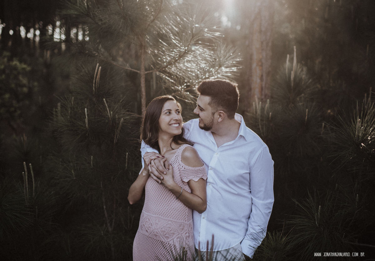 Ensaio em Rio Claro-SP, casal apaixonado, natureza - love, amor, casal, Jonathan Januario, foto, fotografia, Araras, leme, limeira,campinas, São Paulo, folk, lifeStyle, Vsco, montanha, foto na fazenda, pico olho d’agua, Mariporã, foto em montanha