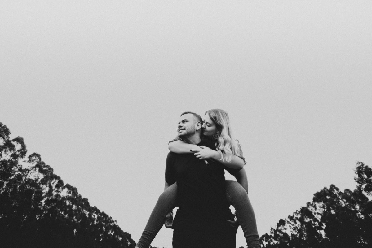 Ensaio em Rio Claro-SP, casal apaixonado, natureza - love, amor, casal, Jonathan Januario, foto, fotografia, Araras, leme, limeira,campinas, São Paulo, folk, lifeStyle, Vsco, montanha, foto na fazenda, pico olho d’agua, Mariporã, foto montanha, holambra