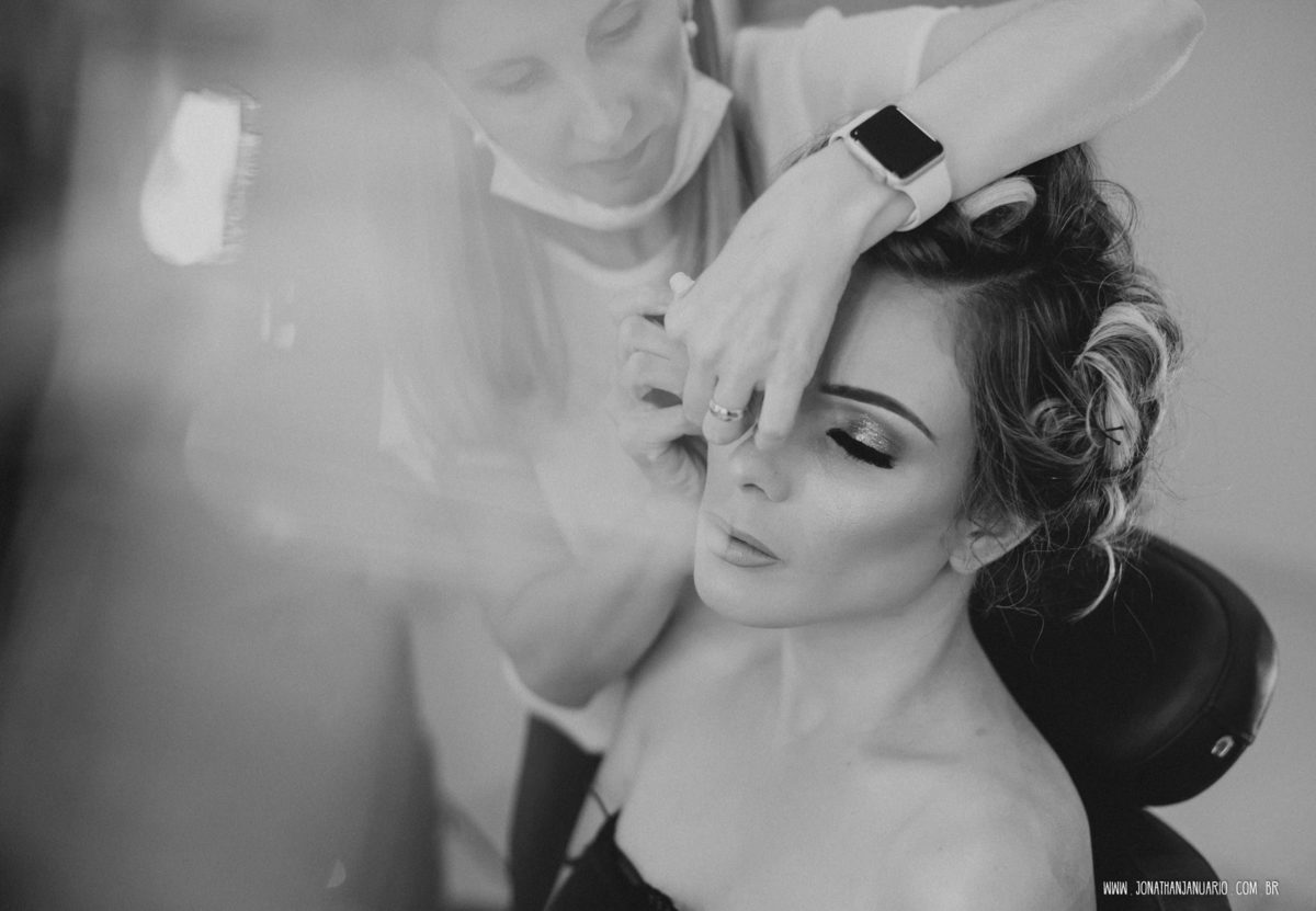 casal apaixonado, love, amor, Jonathan Januario, foto, fotografia, Araras, leme, limeira,campinas, São Paulo, Rio claro, lifeStyle, foto na fazenda, casamento de noite, noiva, vestido de noiva, vestida pra casar, lápis de noiva, casamento chique, jesse