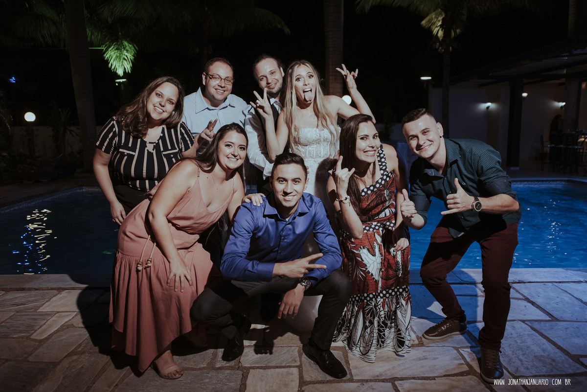 casal apaixonado, love, amor, Jonathan Januario, foto, fotografia, Araras, leme, limeira,campinas, São Paulo, Rio claro, lifeStyle, foto na fazenda, casamento de noite, noiva, vestido de noiva, vestida pra casar, lápis de noiva, casamento chique, jesse